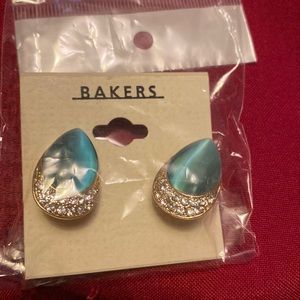 Clip on style earrings
